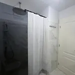 Trea Τίρανα